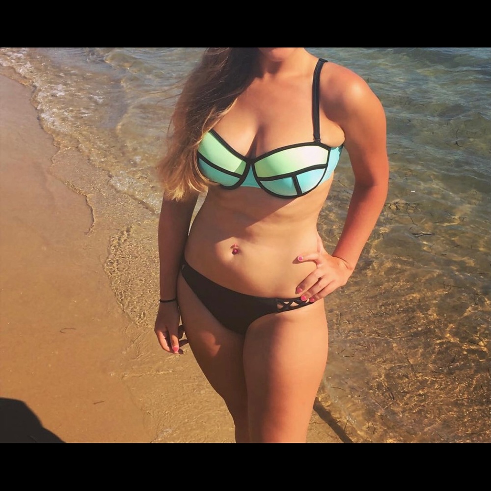 Bikini top - Picture 4 of 5